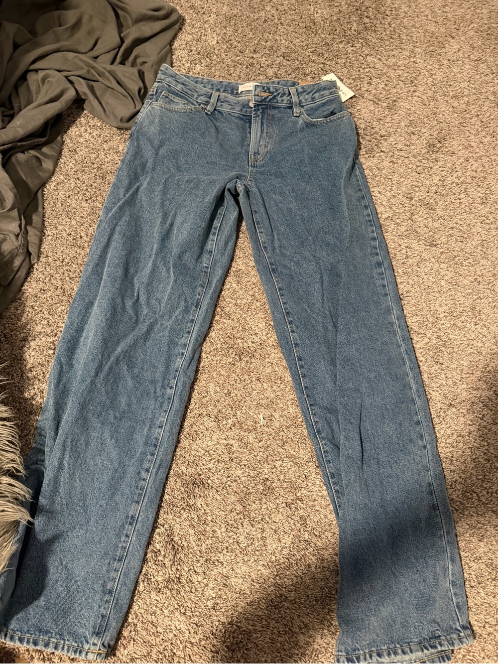 PacSun Women's Straight Leg Jeans in Light Blue Wash